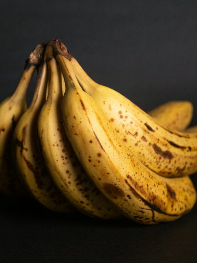 Love for bananas: Tips for healthy and safe consumption