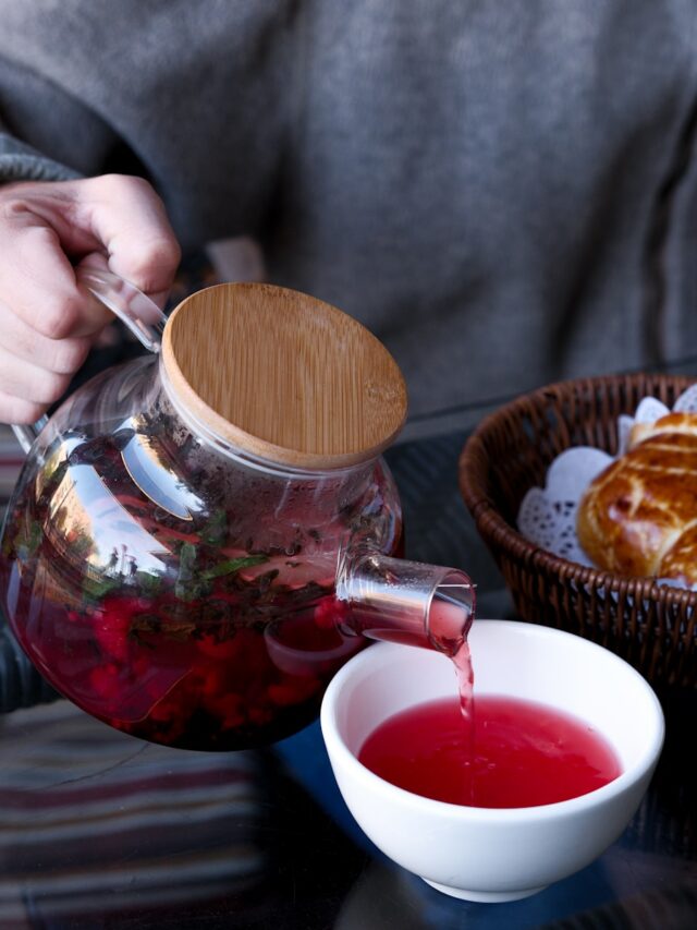 Discover the Benefits of Drinking Hibiscus Tea Every Day